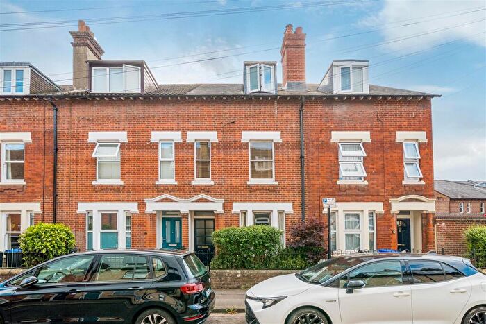 4 Bedroom Town House To Rent In Greencroft Street, Salisbury, SP1