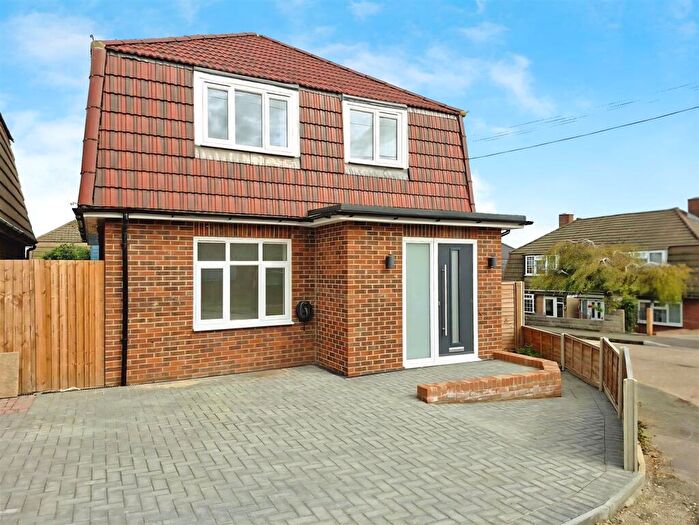 2 Bedroom Detached House For Sale In Trevale Road, Rochester, ME1