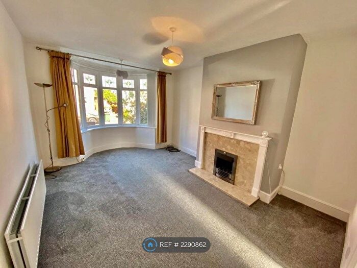 2 Bedroom Flat To Rent In Highcliffe Gardens, Gateshead, NE8