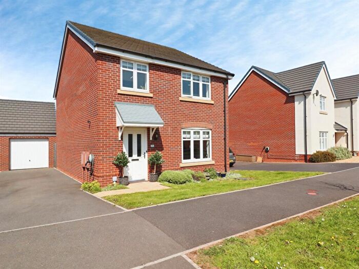 4 Bedroom Detached House For Sale In Melrose Walk, Sully, Penarth, CF64