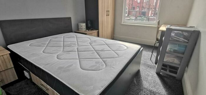 5 Bedroom Terraced House To Rent In Royal Park Road, Hyde Park, Leeds, LS6