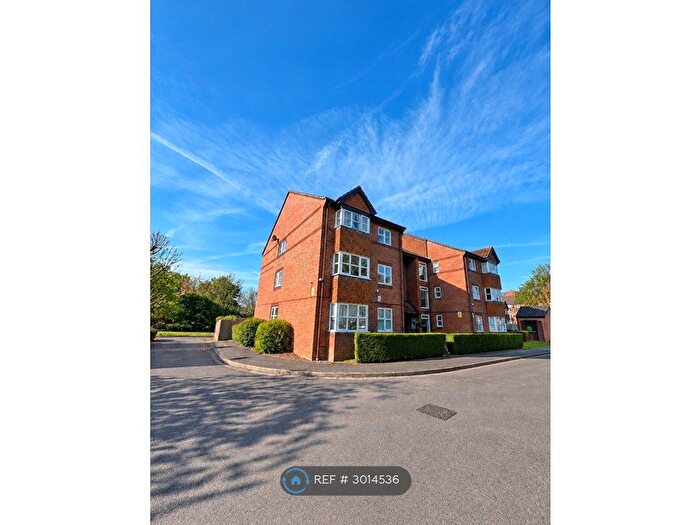 2 Bedroom Flat To Rent In Knowles Close, West Drayton, UB7