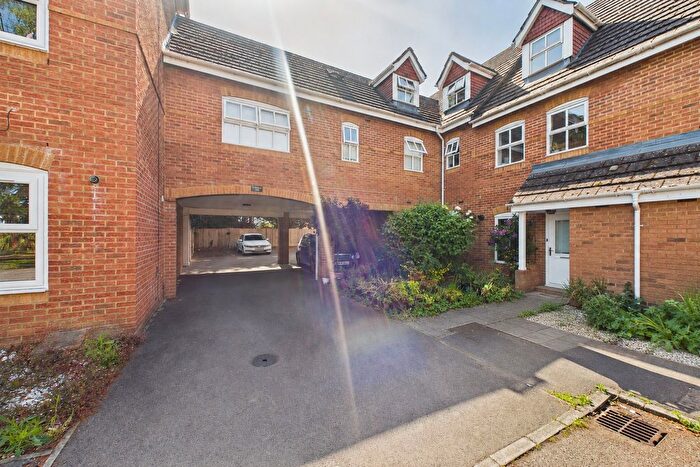 1 Bedroom Flat To Rent In Bevan Gate, Bracknell, Berkshire, RG42