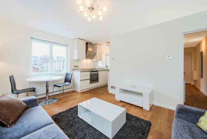 1 Bedroom Flat To Rent In Daventry Street London, NW1