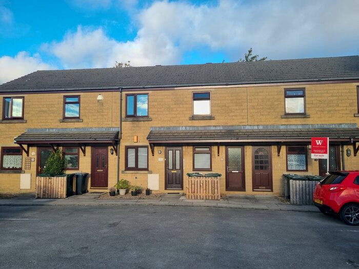 2 Bedroom Flat To Rent In Churchfields, Bradford, BD2