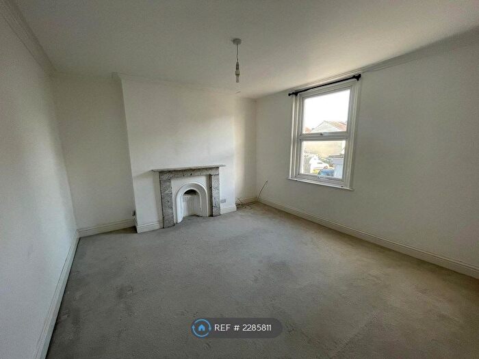 2 Bedroom Maisonette To Rent In Camden Road, Tunbridge Wells, TN1