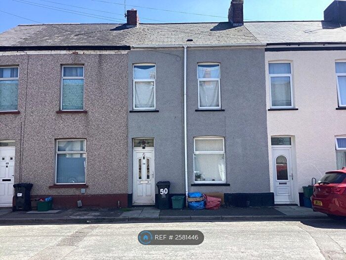 3 Bedroom Terraced House To Rent In Hoskins Street, Newport, NP20