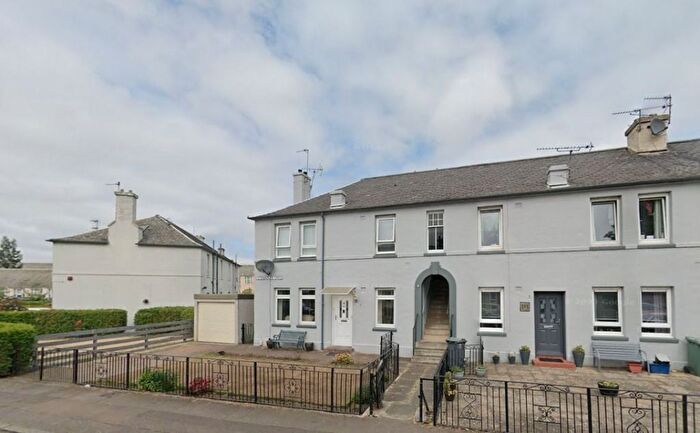 2 Bedroom Flat To Rent In Stenhouse Crescent, Edinburgh, EH11