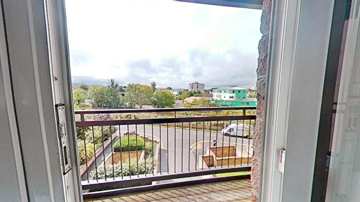 3 Bedroom Flat To Rent In Slateford Gait, Edinburgh, EH11