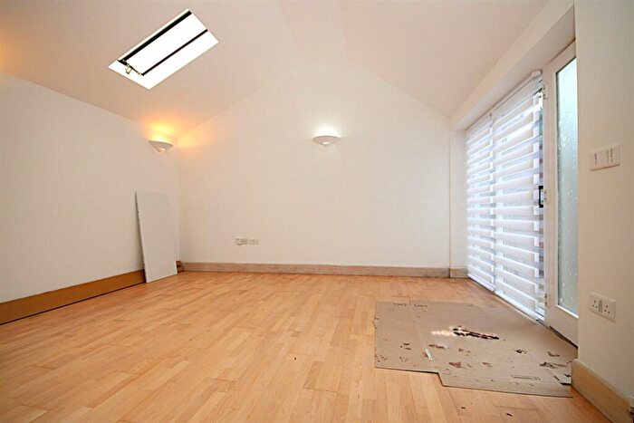 2 Bedroom Bungalow To Rent In Portsmouth Road, Milford, Godalming, GU8