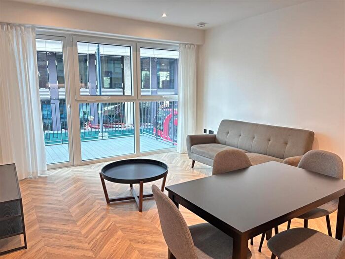 2 Bedroom Apartment To Rent In Tryon House, Royal Exchange, KT1