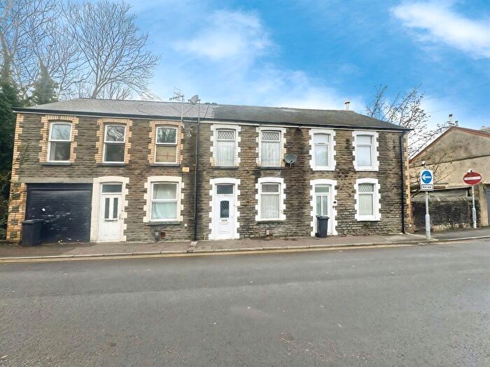 3 Bedroom Terraced House For Sale In Old Road, Neath, SA11