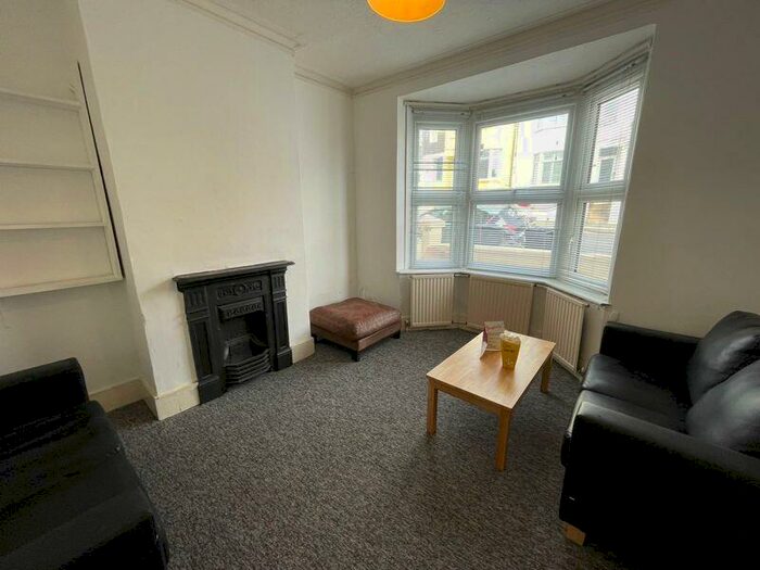 4 Bedroom Terraced House To Rent In Ewhurst Road, Brighton, BN2