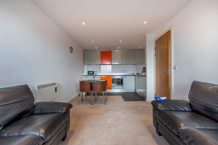 2 Bedroom Flat To Rent In City Quadrant, Waterloo Street, Newcastle Upon Tyne, NE1