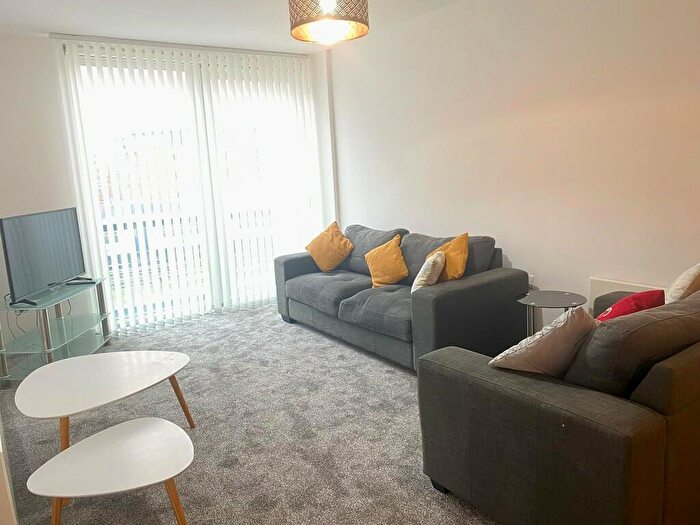 2 Bedroom Apartment To Rent In Spectrum Block, Blackfriars Road, M3