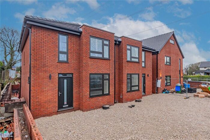 4 Bedroom Semi-Detached House For Sale In Arnside Drive, Bamford, Rochdale, OL11