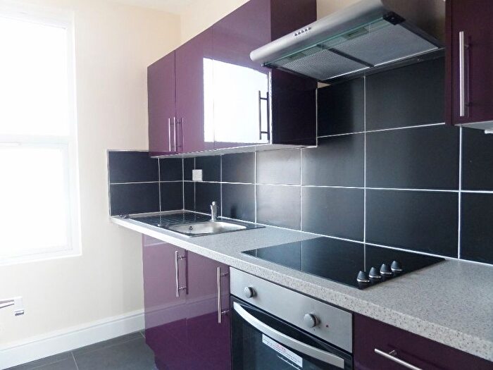 1 Bedroom Flat To Rent In Portland Road, London, SE25