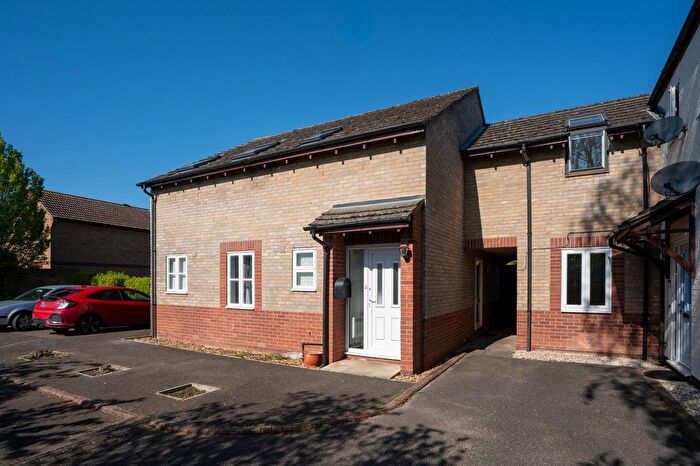 2 Bedroom Maisonette For Sale In Cootes Lane, Fen Drayton, CB24