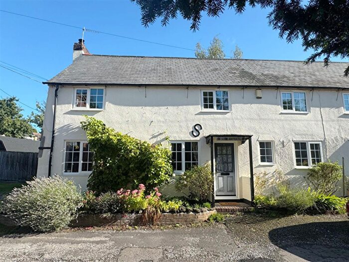 4 Bedroom Property For Sale In Mill Lane, Ecchinswell, Newbury, RG20