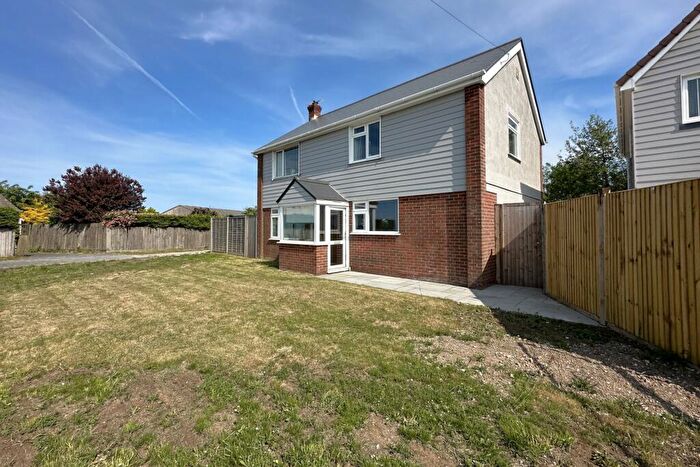 4 Bedroom Detached House For Sale In Dover Road, Walmer, CT14