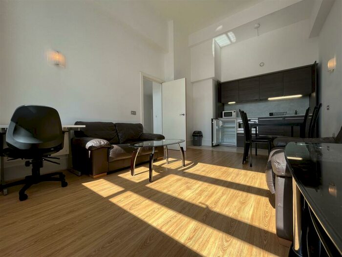 1 Bedroom Apartment To Rent In Newhall Street, Birmingham, B3