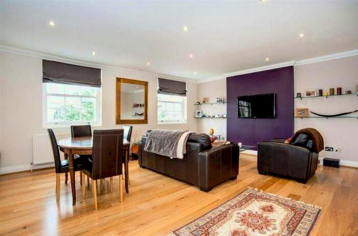 4 Bedroom Flat To Rent In York Street, Marylebone, London, W1H