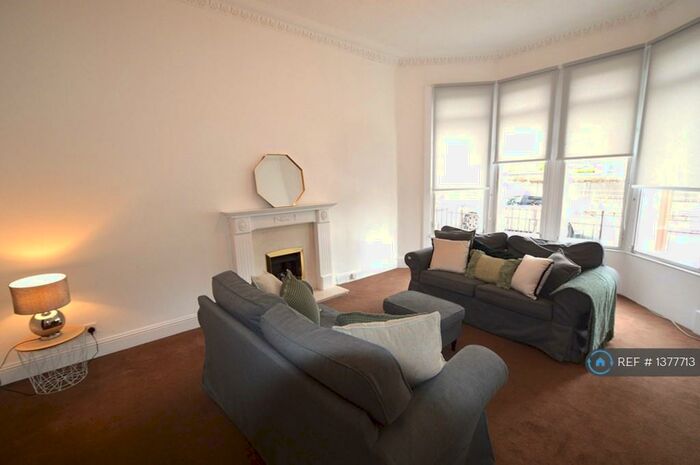 2 Bedroom Flat To Rent In Alexandra Park Street, Glasgow, G31