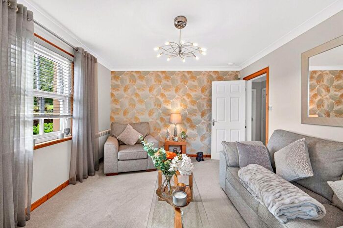 2 Bedroom Property For Sale In Watson Green, Livingston, EH54
