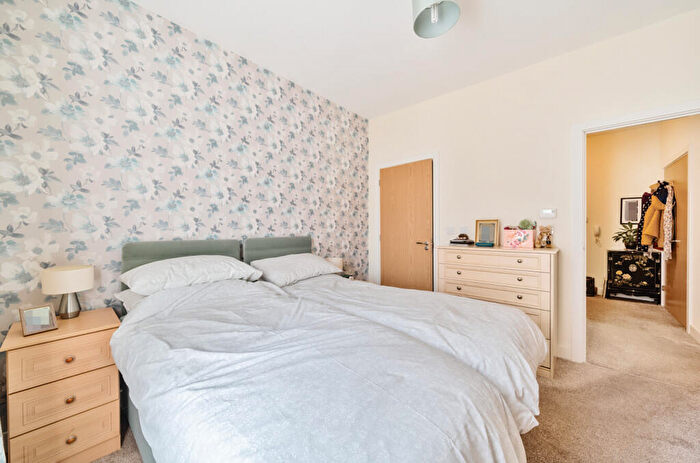2 Bedroom Flat For Sale In Frome Road, Radstock, BA3