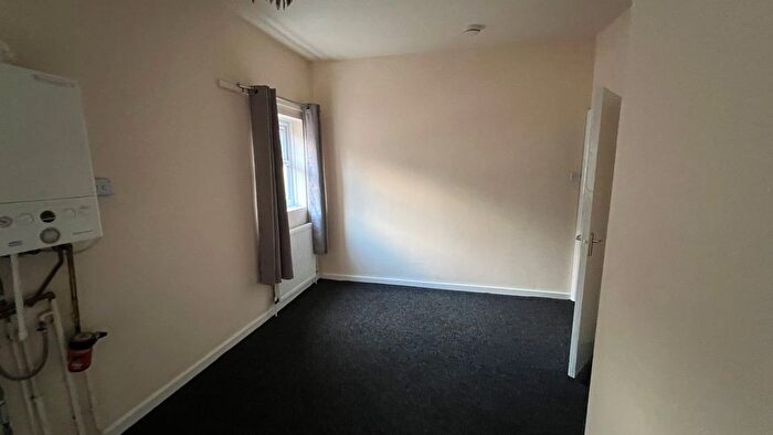 1 Bedroom Flat To Rent In Wellgate, Rotherham, S60