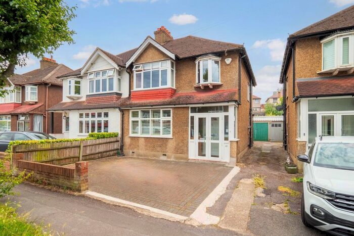 3 Bedroom Semi-Detached House To Rent In Tilehurst Road, Cheam, Sutton, SM3