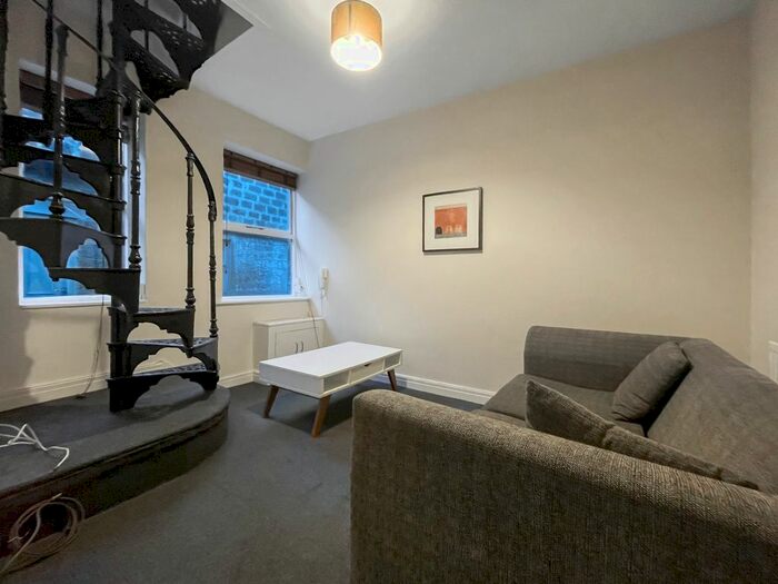 1 Bedroom Flat To Rent In The Green, Horsforth, Leeds LS18