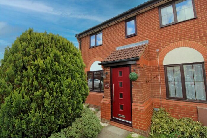 3 Bedroom End Of Terrace House To Rent In Cromer Way, Luton, Bedfordshire, LU2