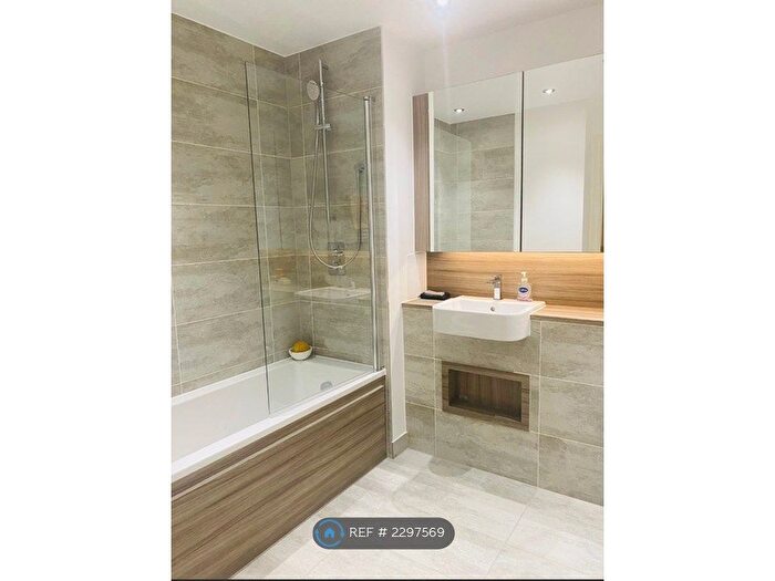 2 Bedroom Flat To Rent In Agnes George Walk, London, E16