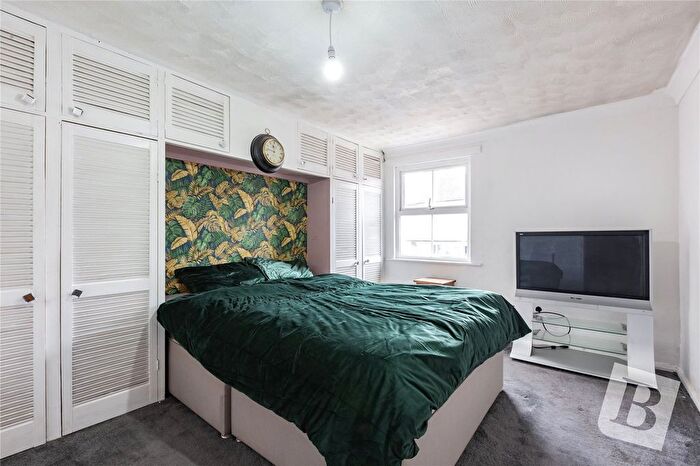 2 Bedroom End Of Terrace House For Sale In Baddow Road, Great Baddow, Essex, CM2