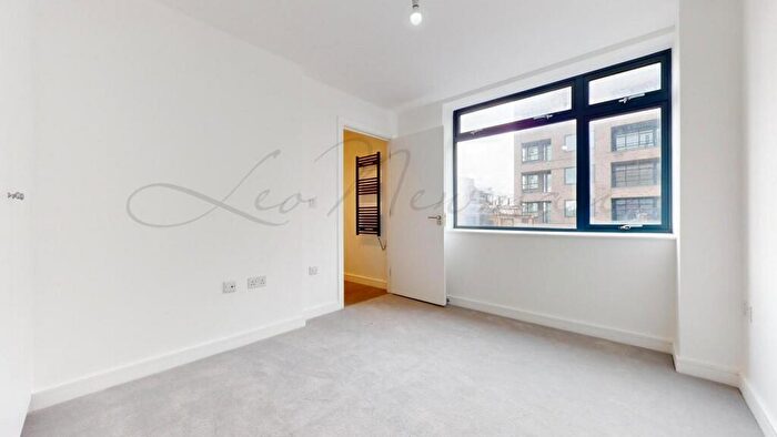2 Bedroom Flat To Rent In Caroline Street, Limehouse, E1
