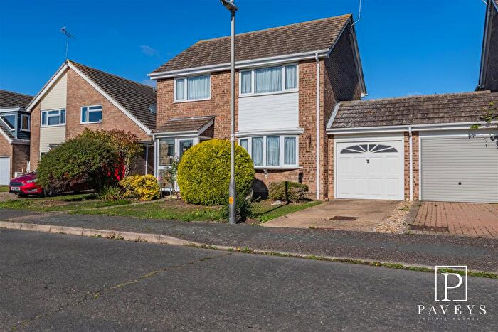 3 Bedroom Detached House For Sale In Chapelfields, Kirby Cross, Frinton-On-Sea, CO13