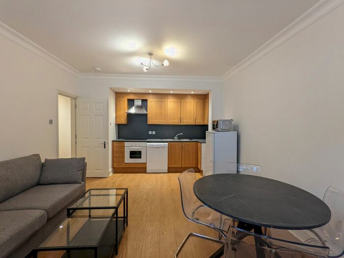 2 Bedroom Flat To Rent In - Molyneux Street, London, W1H