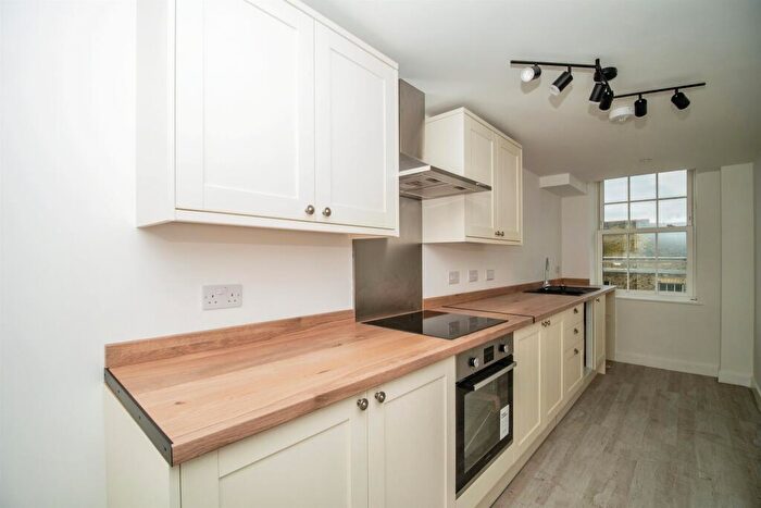 1 Bedroom Apartment For Sale In St. Mary Street, Weymouth, DT4