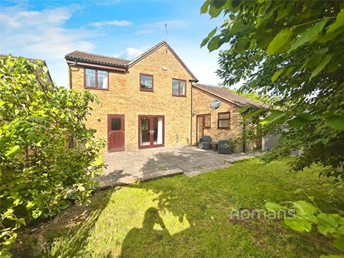 4 Bedroom Detached House For Sale In Marefield, Lower Earley, Reading, RG6