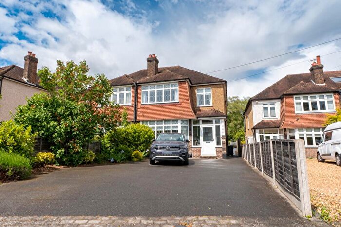 3 Bedroom Semi-Detached House For Sale In Cheston Avenue, Shirley, Croydon, CR0