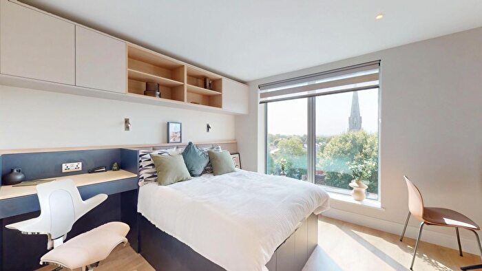 Studio To Rent In The Mall, London, W5