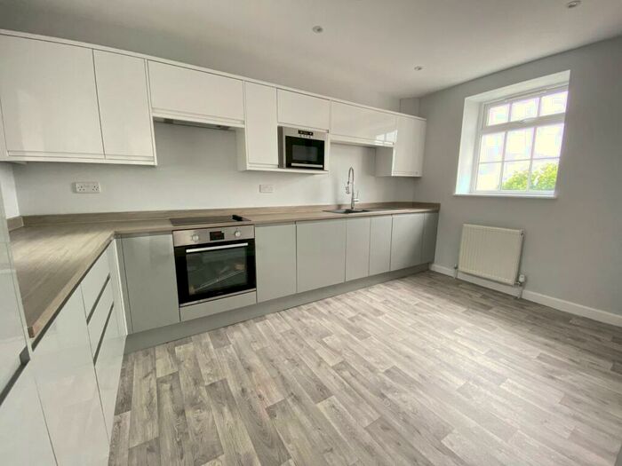 3 Bedroom Apartment To Rent In Wyke Road, Weymouth, DT4