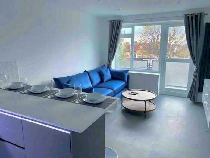 2 Bedroom Apartment To Rent In New Church Road, Hove, BN3