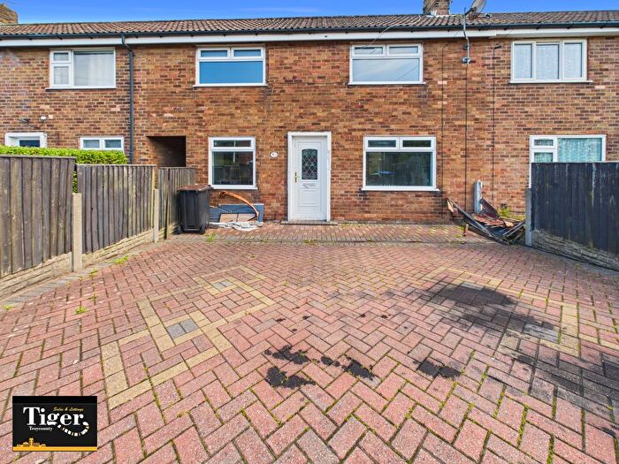 3 Bedroom Terraced House For Sale In Dinmore Avenue, Blackpool, FY3