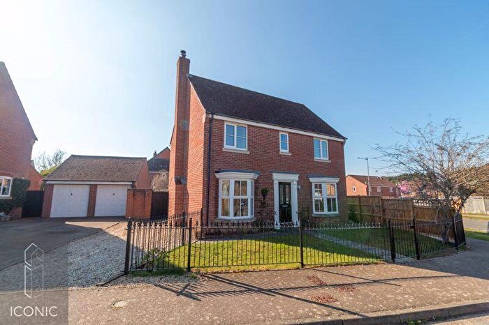 4 Bedroom Detached House For Sale In The Cains, Taverham, Norwich, NR8