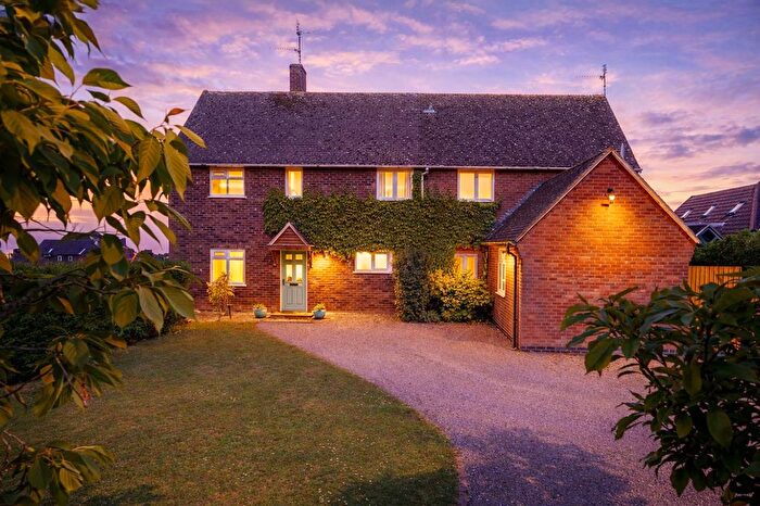 4 Bedroom Detached House For Sale In Headland Road, Welford On Avon, CV37