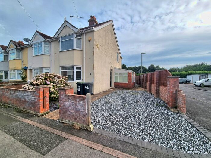 3 Bedroom Property To Rent In Avery Lane, Gosport, PO12