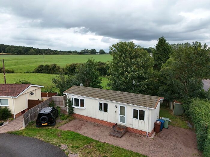 1 Bedroom Mobile/park Home For Sale In Hopton, Stafford, ST18