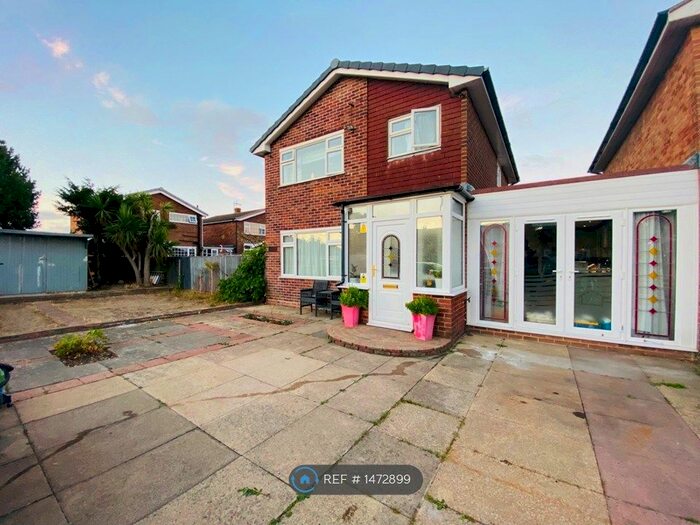 3 Bedroom Detached House To Rent In Princes Road, Eastbourne, BN23